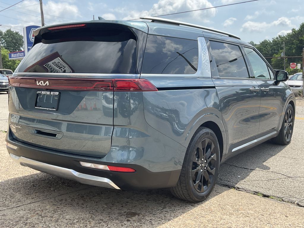 2022 Kia Carnival Image 3