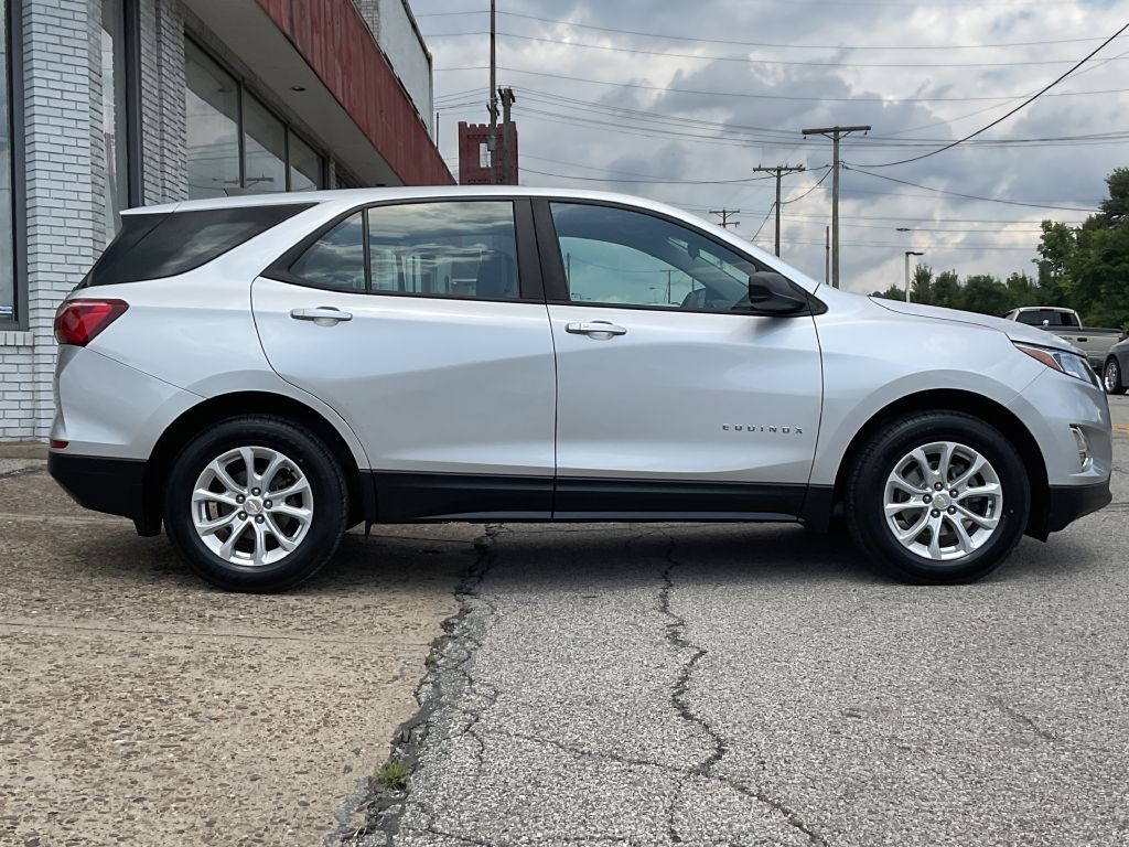 2020 Chevrolet Equinox Image 2