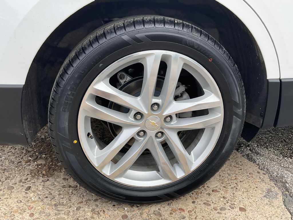 2018 Chevrolet Equinox Image 11