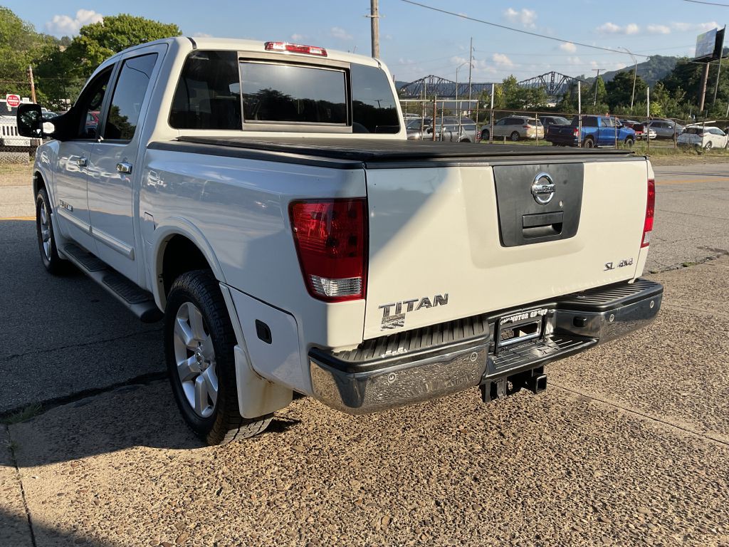 2011 Nissan Titan Image 7