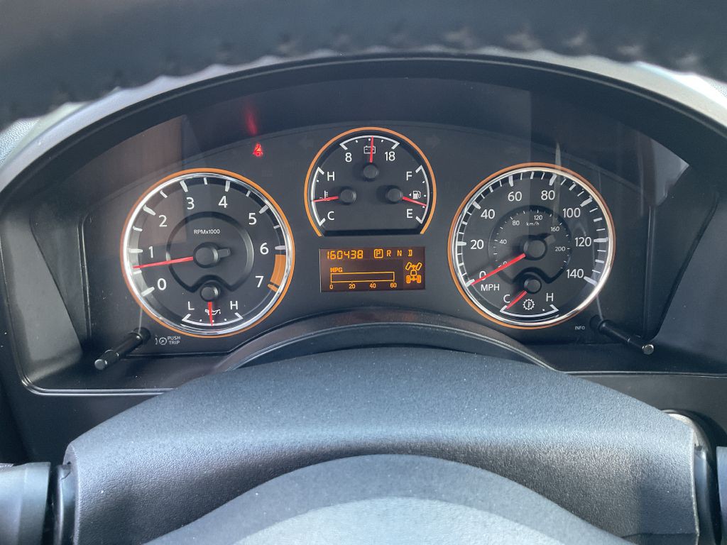 2011 Nissan Titan Image 30