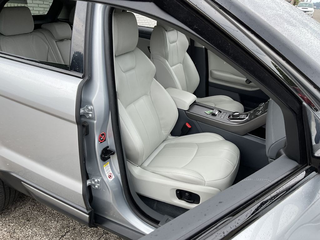 2019 Land Rover Range Rover Evoque Image 16