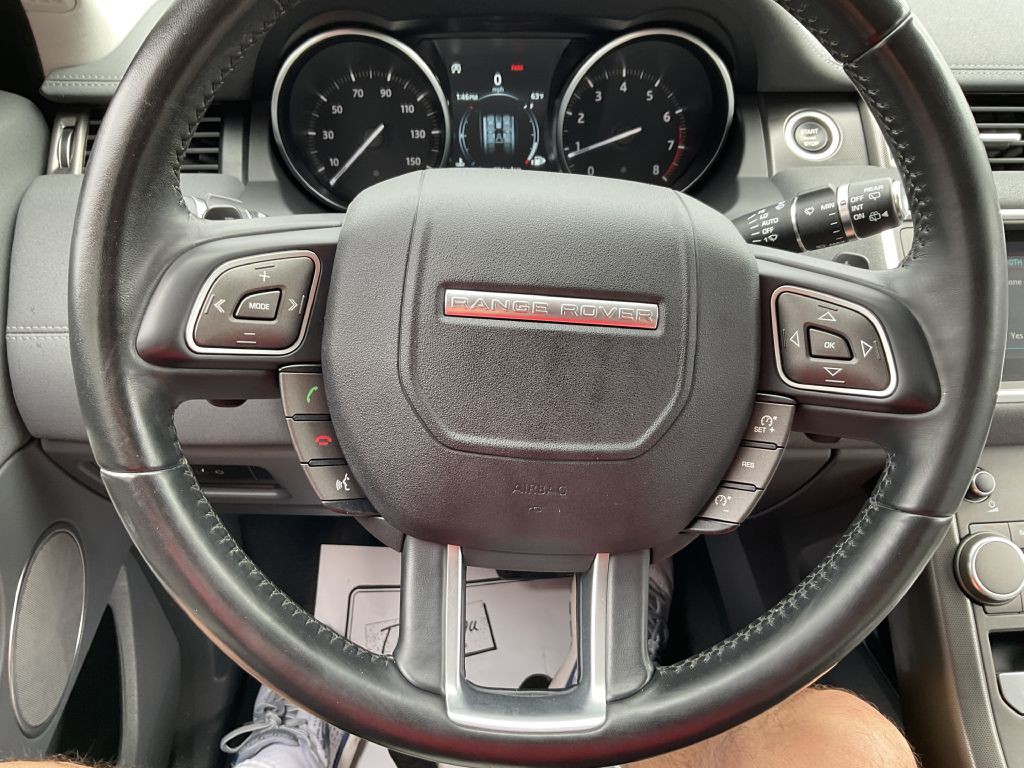 2019 Land Rover Range Rover Evoque Image 31