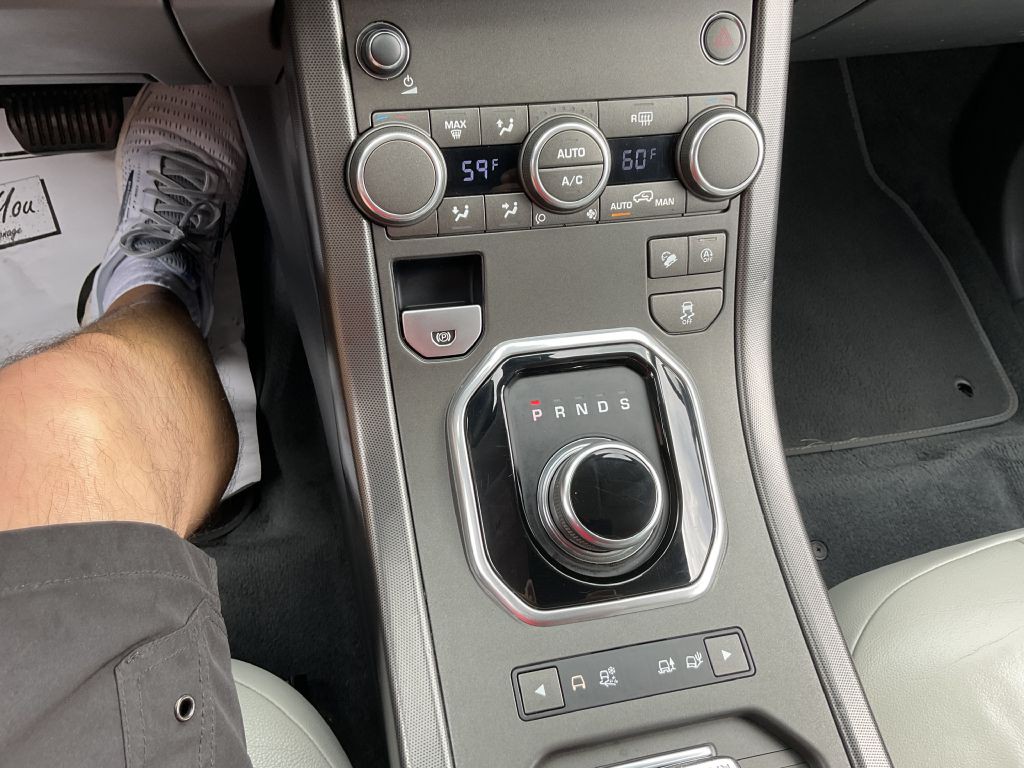 2019 Land Rover Range Rover Evoque Image 32