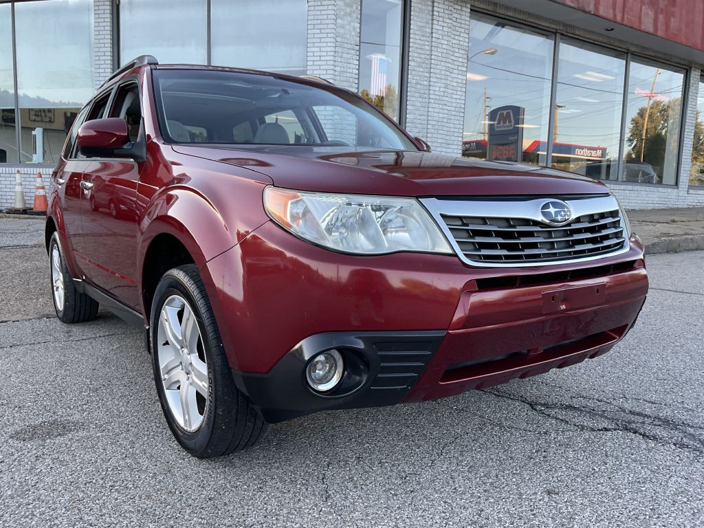 2010 Subaru Forester Image 1