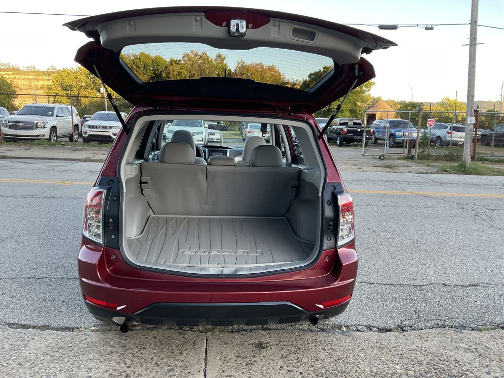 2010 Subaru Forester Image 25