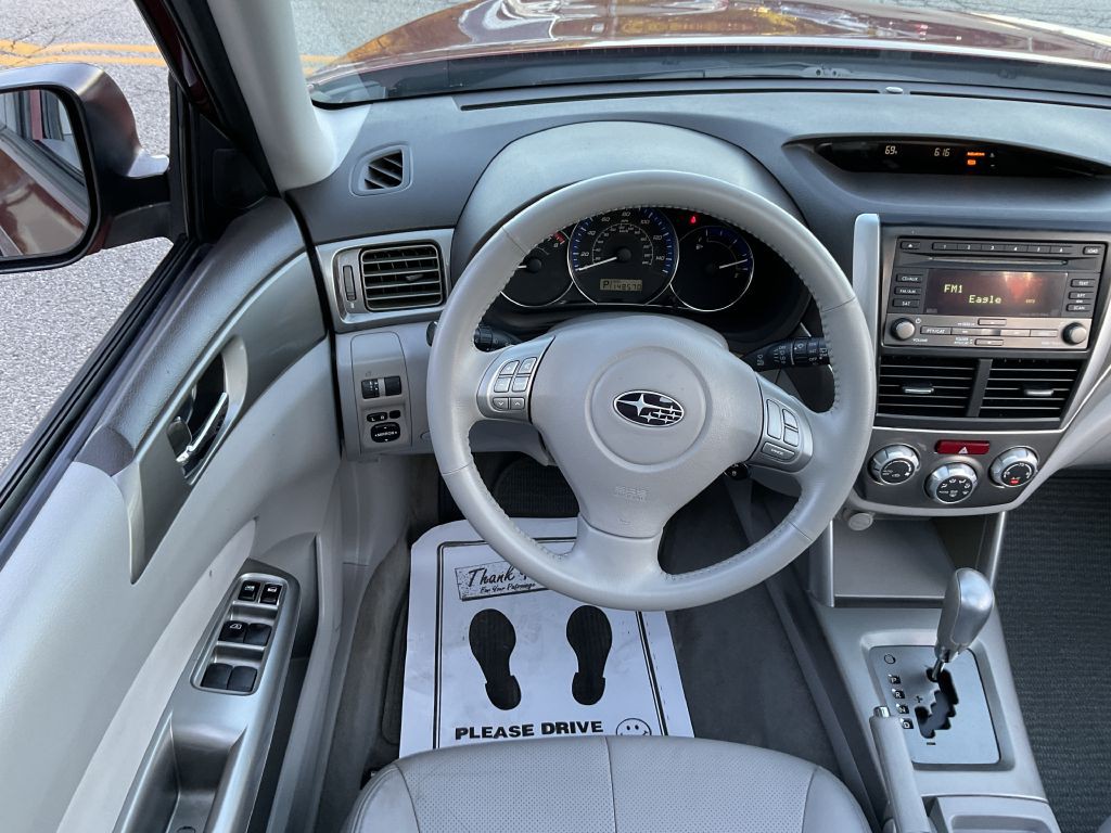 2010 Subaru Forester Image 27