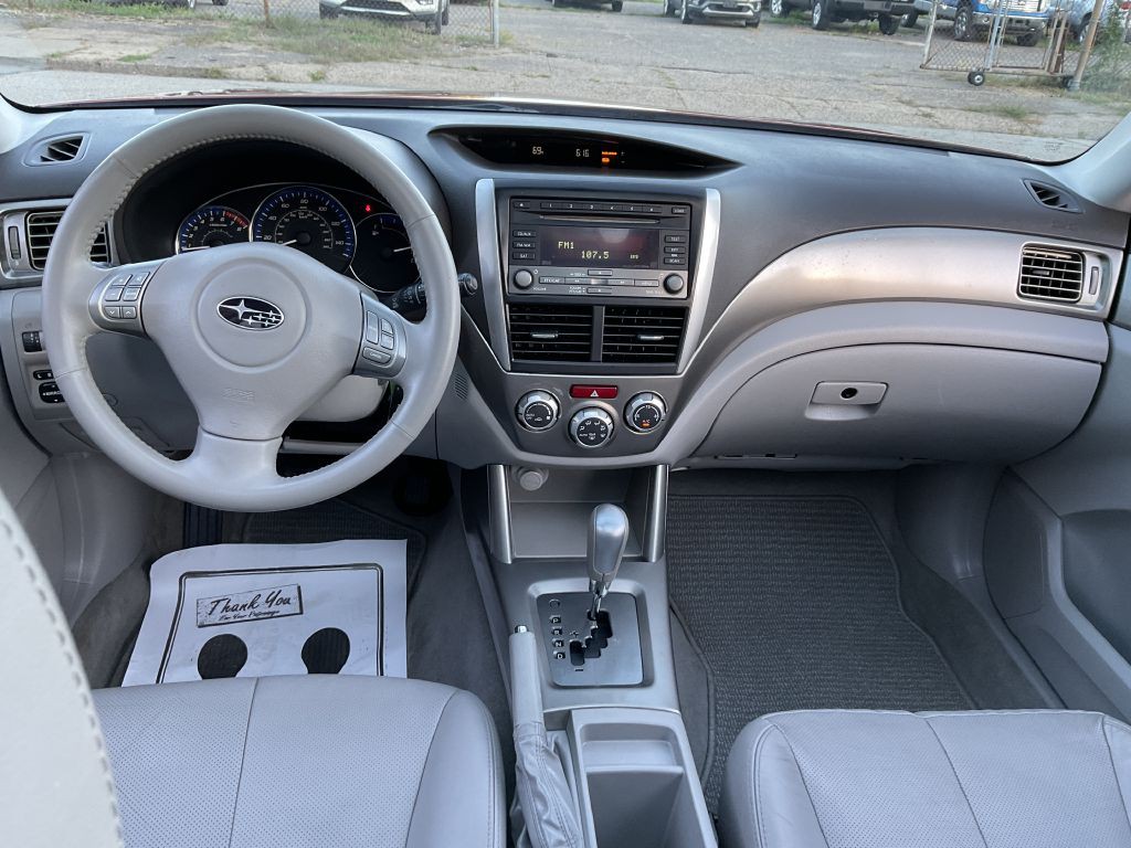 2010 Subaru Forester Image 28