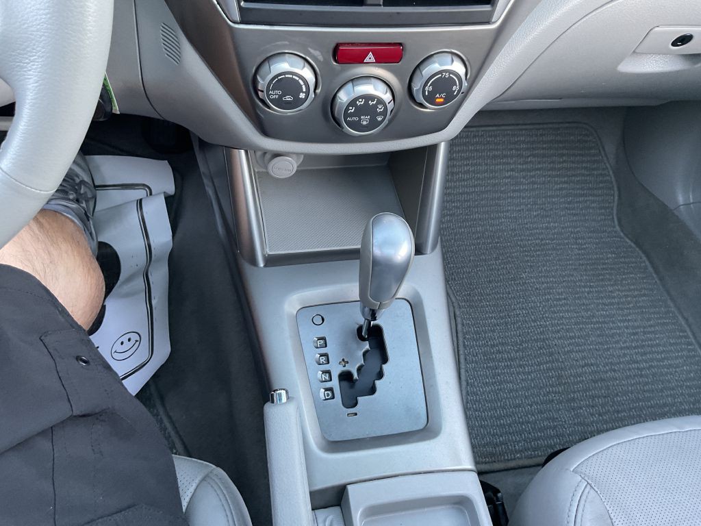 2010 Subaru Forester Image 36