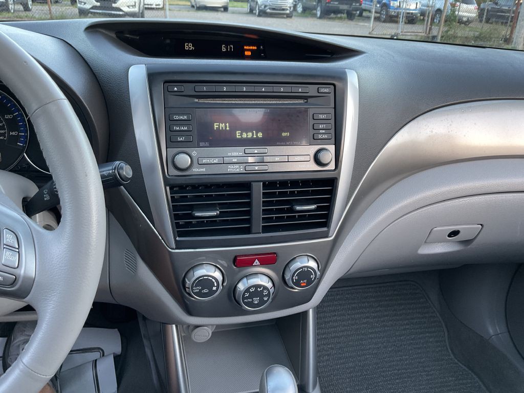 2010 Subaru Forester Image 37