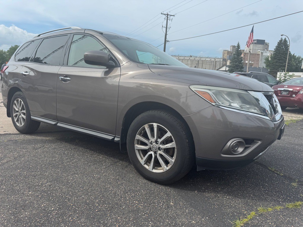 2014 Nissan Pathfinder Image 5