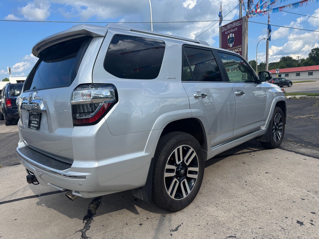 2020 Toyota 4Runner Image 5
