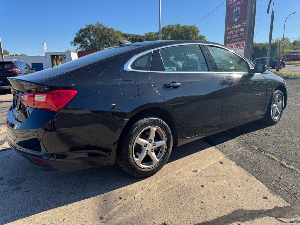 2018 Chevrolet Malibu Image 5