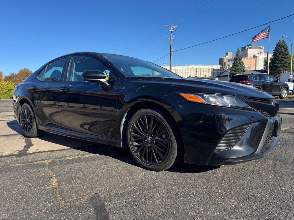 2020 Toyota Camry Image 2