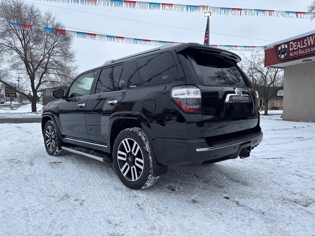 2016 Toyota 4Runner Image 3