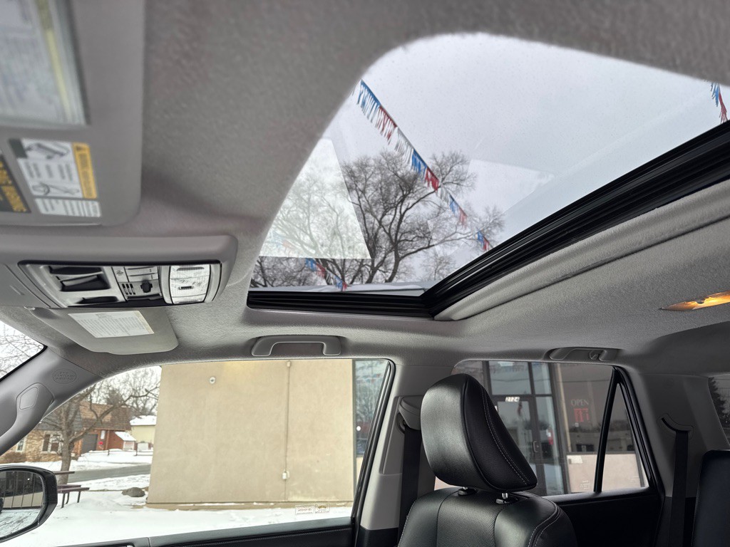 2016 Toyota 4Runner Image 13