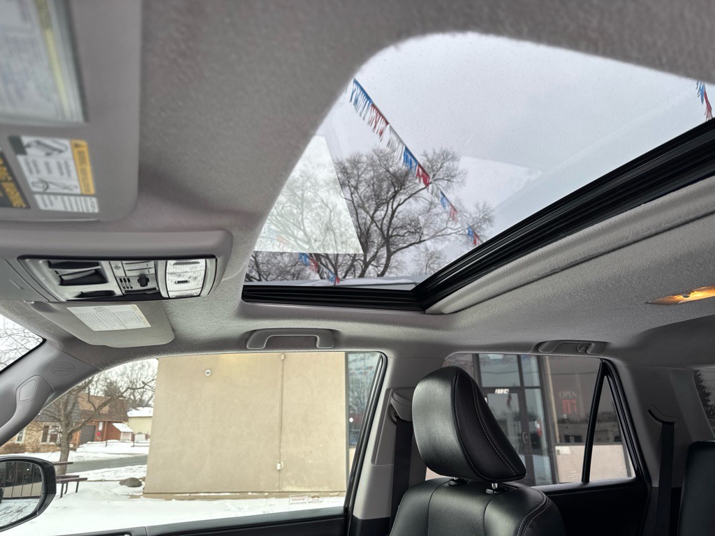 2016 Toyota 4Runner Image 26