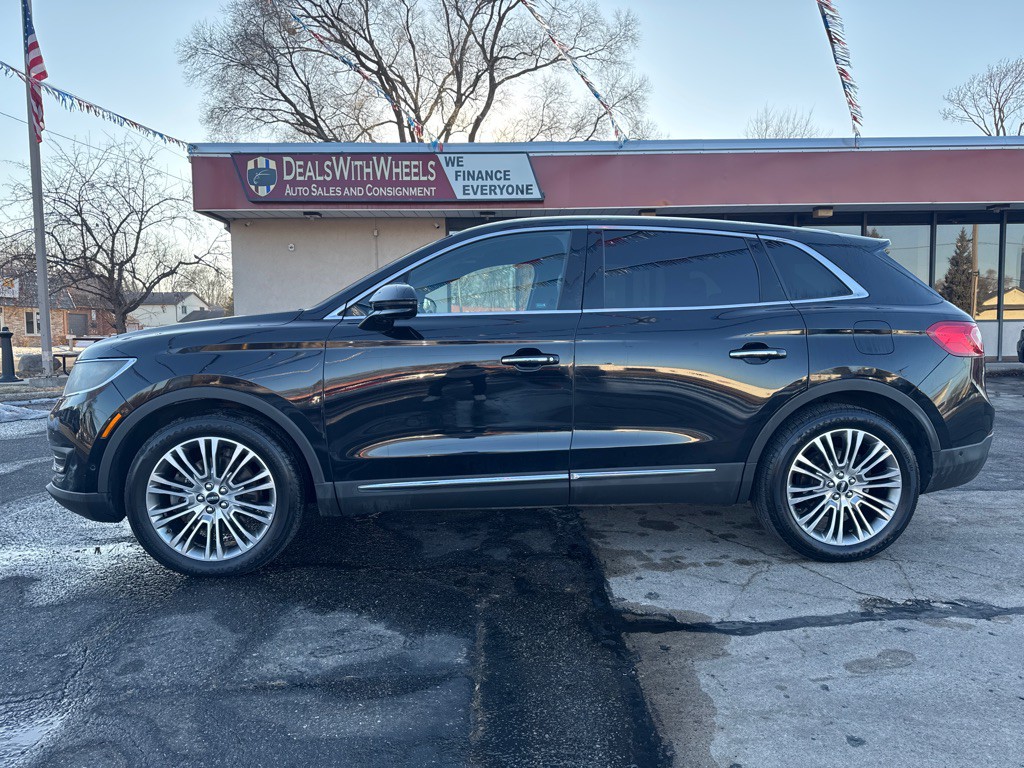 2016 Lincoln MKX Image 2