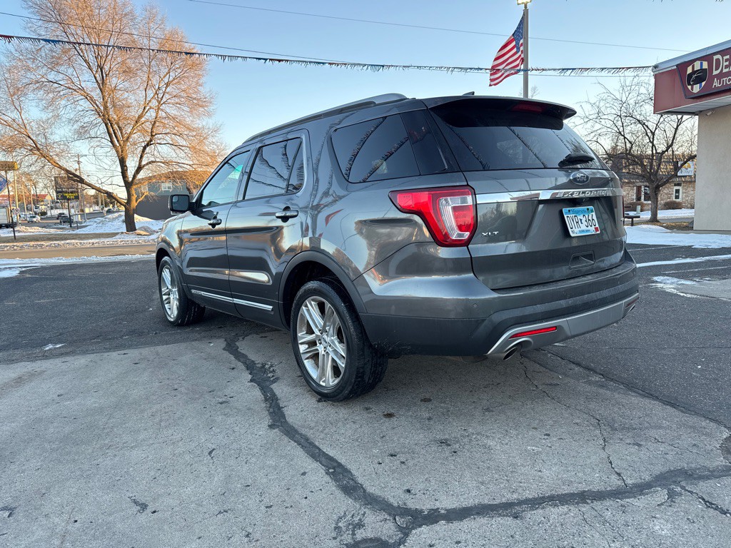 2016 Ford Explorer Image 3