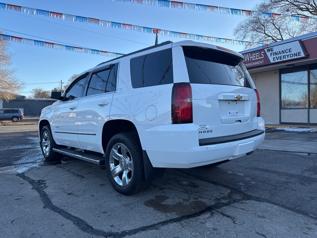 2017 Chevrolet Tahoe Image 3