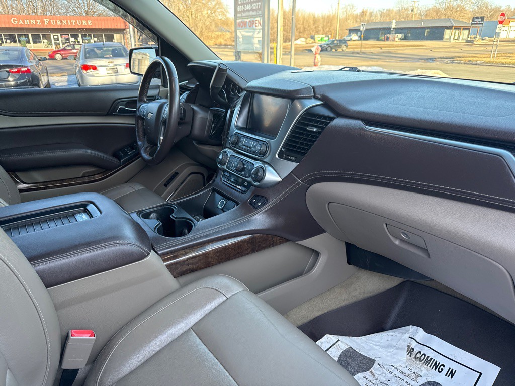 2017 Chevrolet Tahoe Image 12