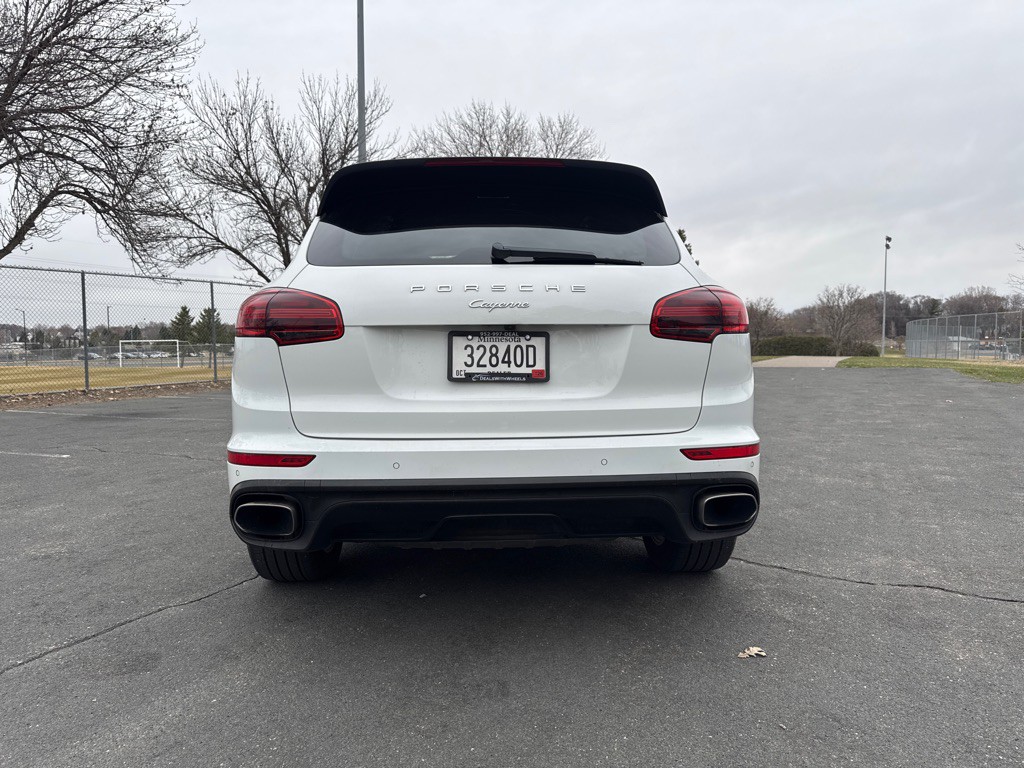 2016 Porsche Cayenne Image 5