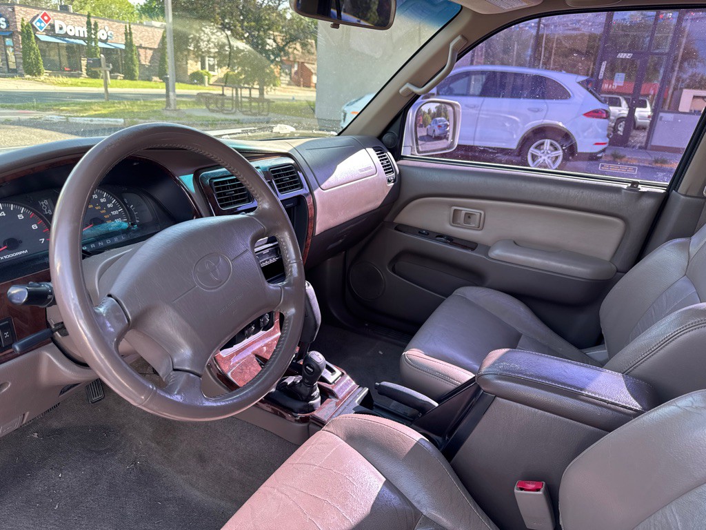 2001 Toyota 4Runner Image 9