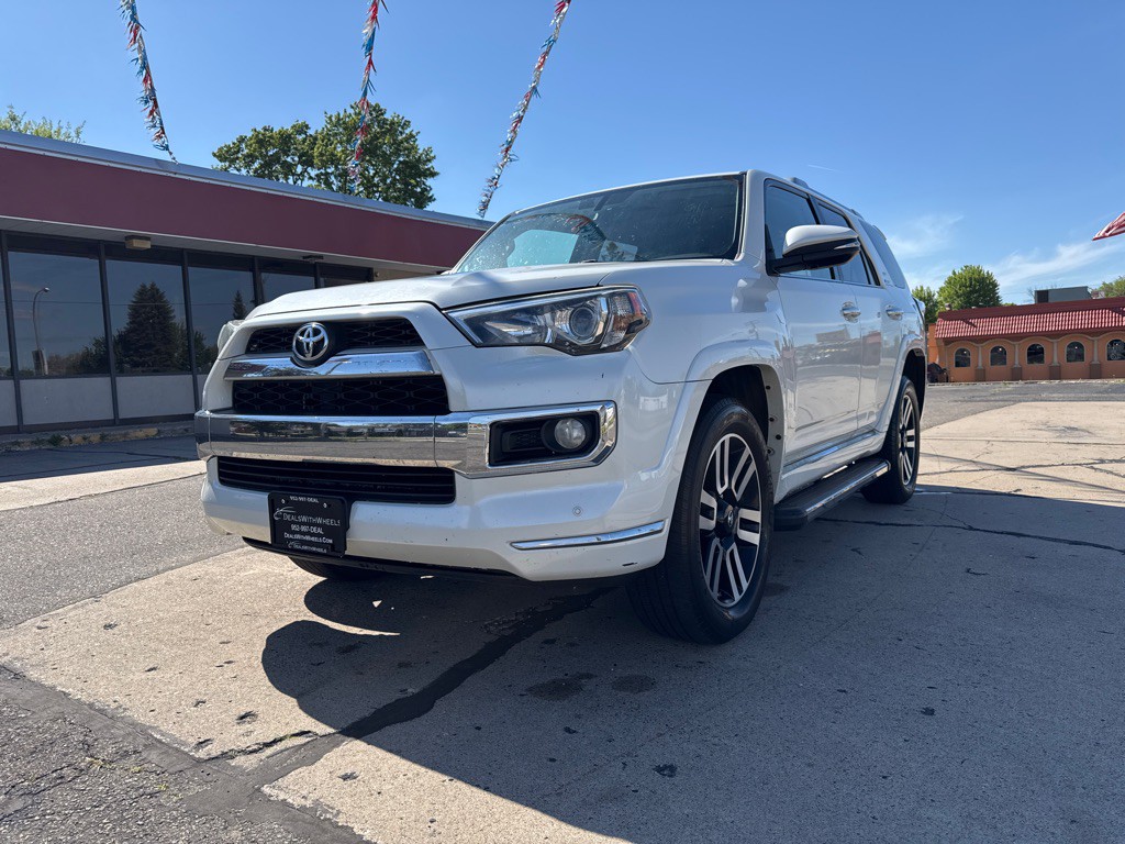 2016 Toyota 4Runner Image 1