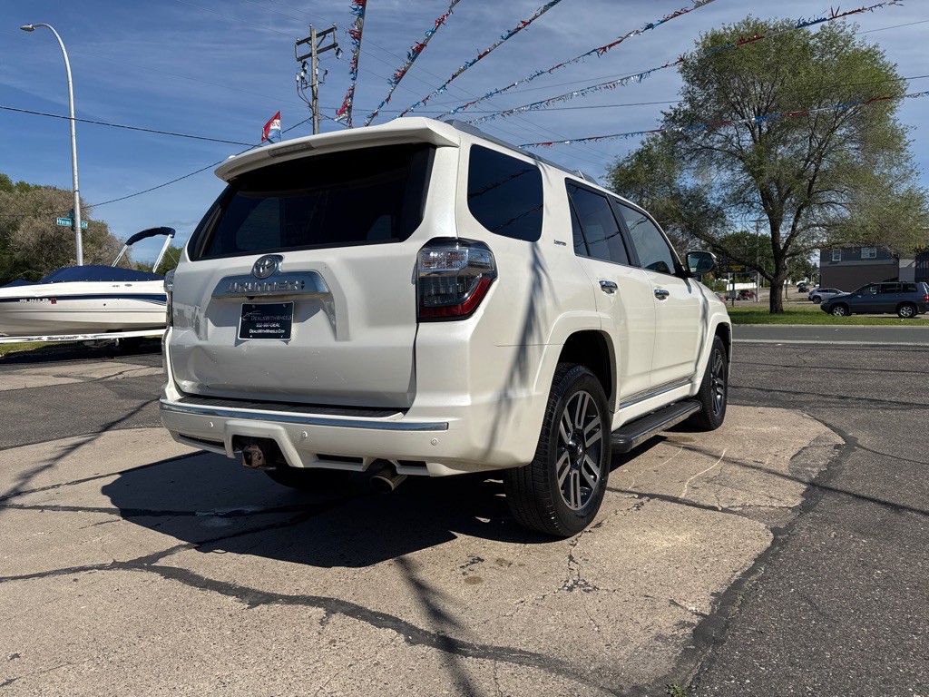 2016 Toyota 4Runner Image 5