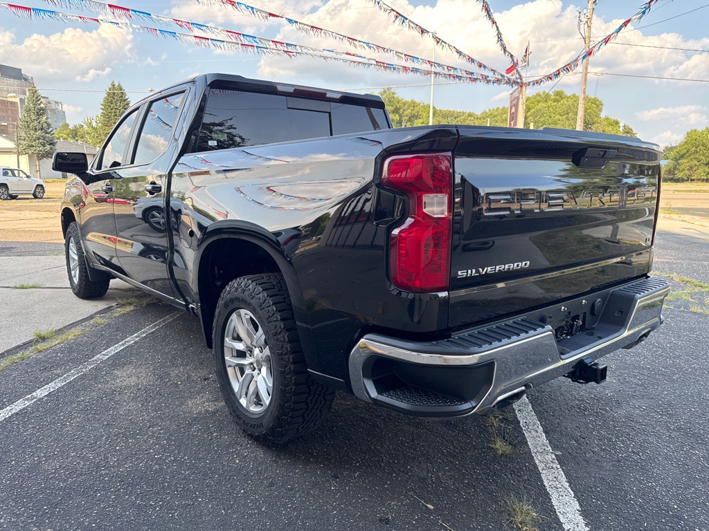 2019 Chevrolet Silverado 1500 Image 4