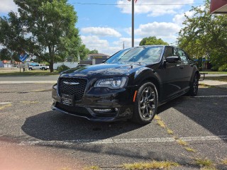 Image for 2017 Chrysler 300 S ID: 7616383