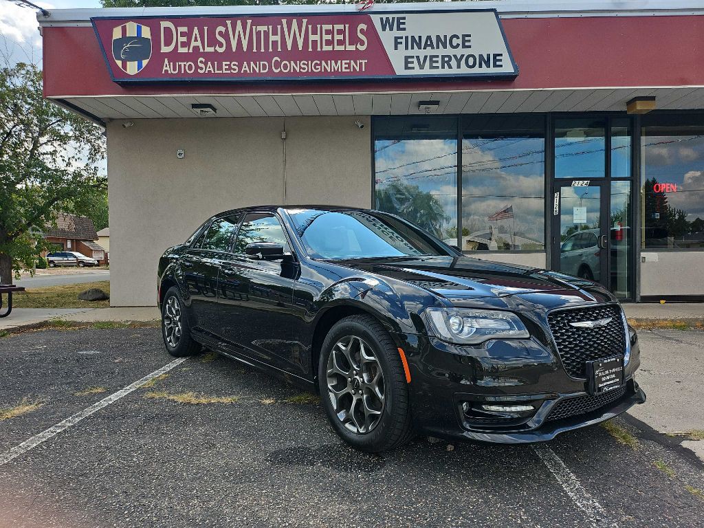 2017 Chrysler 300 Image 18
