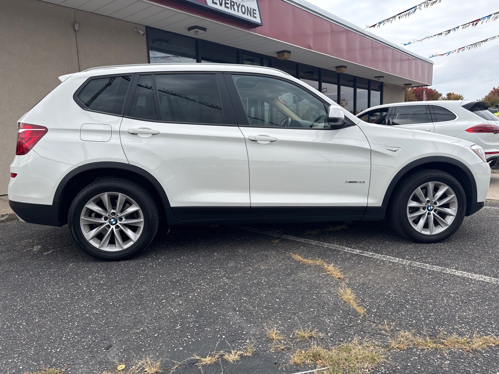 2017 BMW X3 Image 6