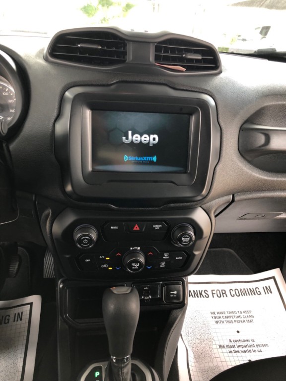 2018 Jeep Renegade Image 12
