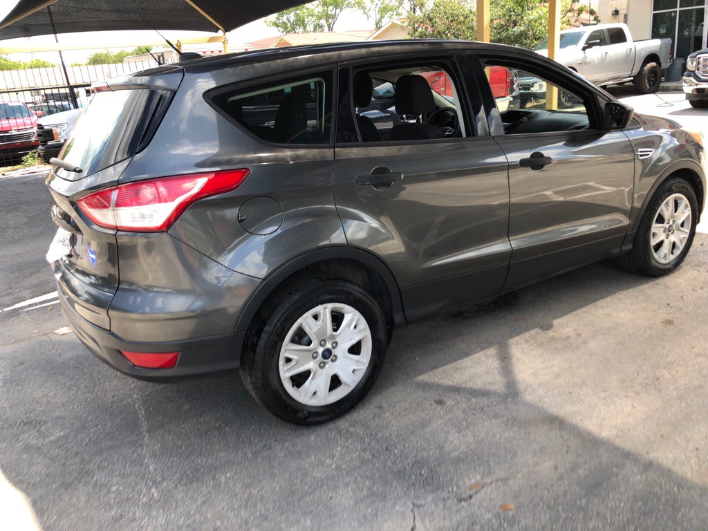 2015 Ford Escape Image 1