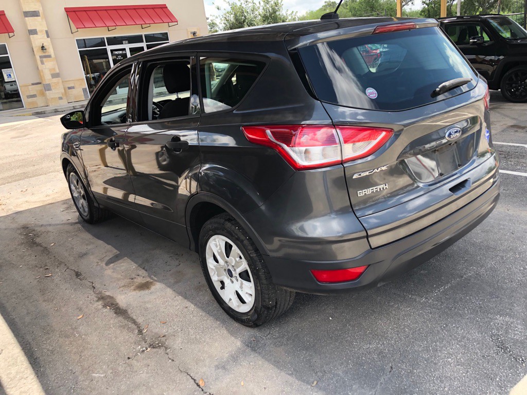 2015 Ford Escape Image 2