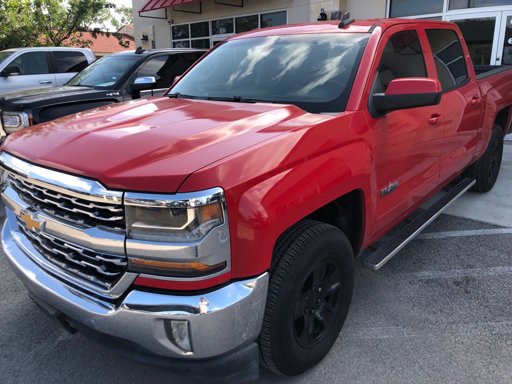 2017 Chevrolet Silverado 1500 Image 2
