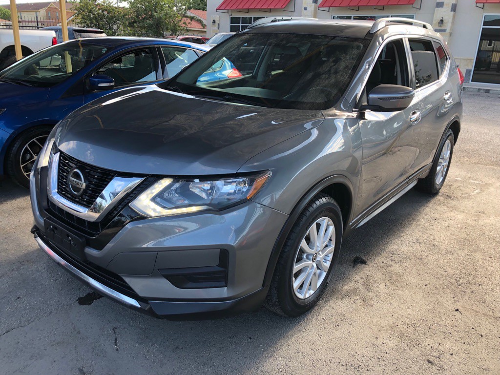 2018 Nissan Rogue Image 3