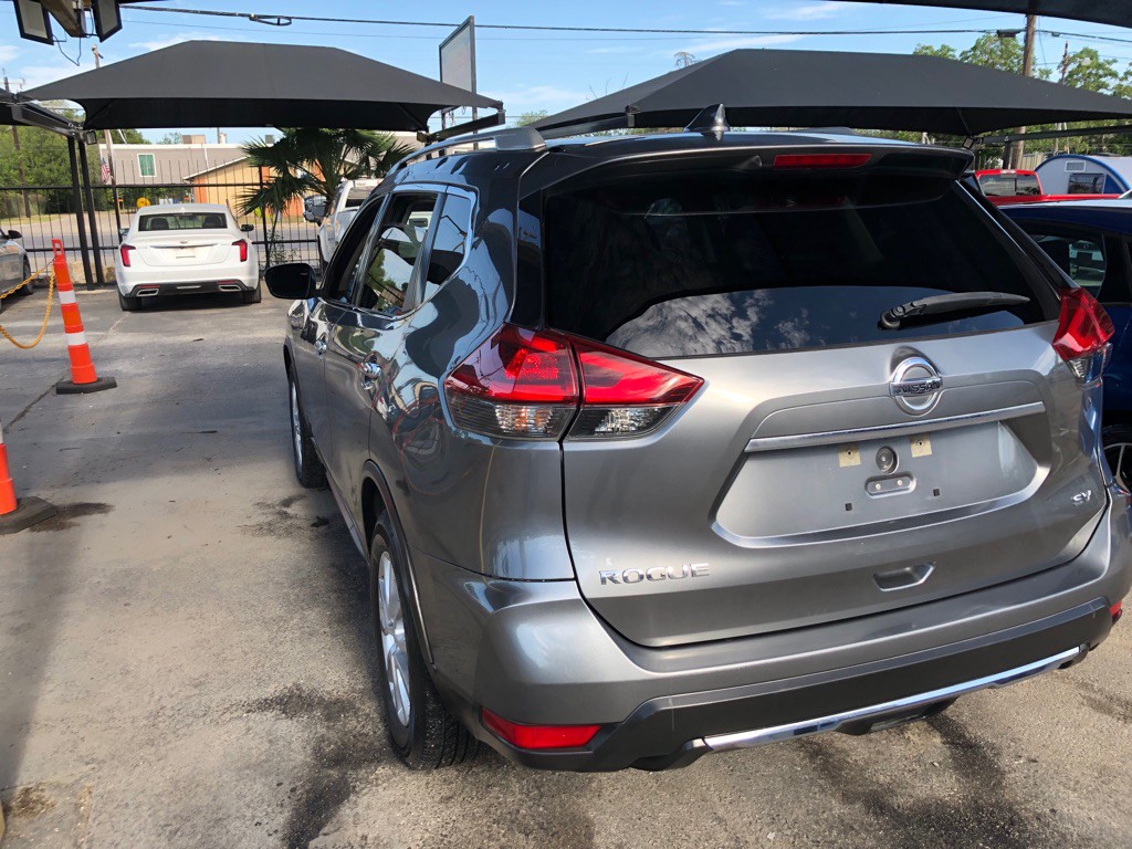 2018 Nissan Rogue Image 5