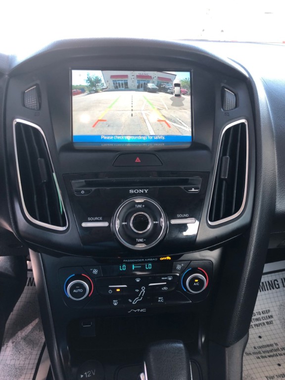 2018 Ford Focus Image 12