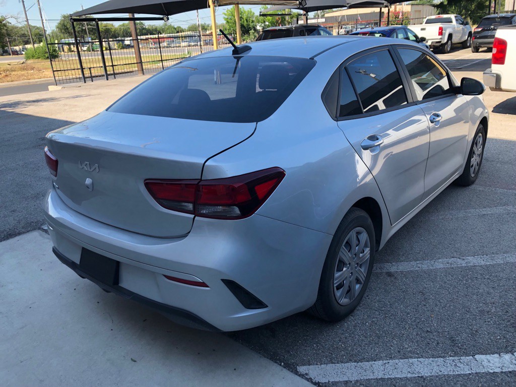 2023 Kia Rio Image 3