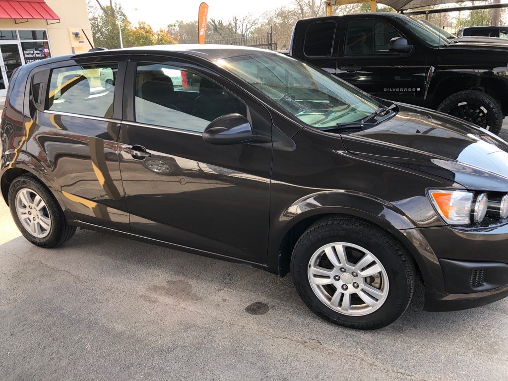 2015 Chevrolet Sonic Image 12