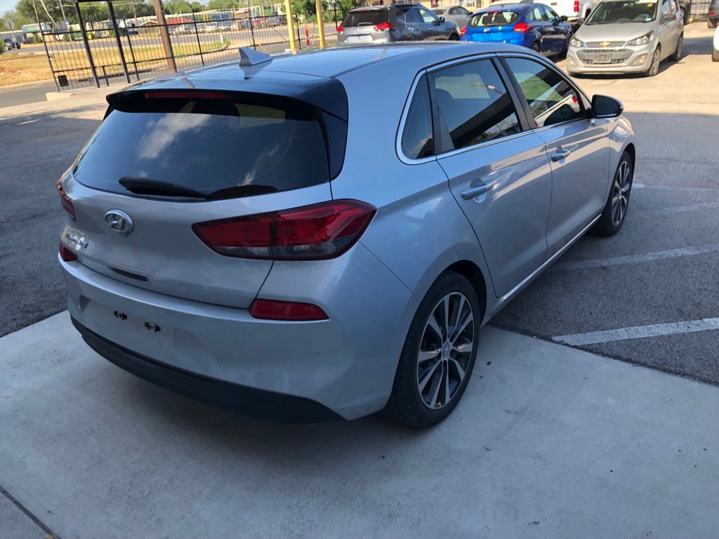 2018 Hyundai Elantra Image 5