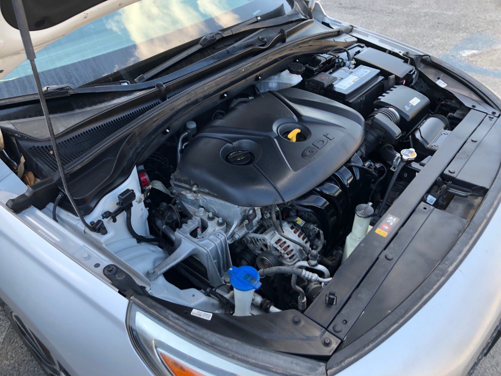 2018 Hyundai Elantra Image 12