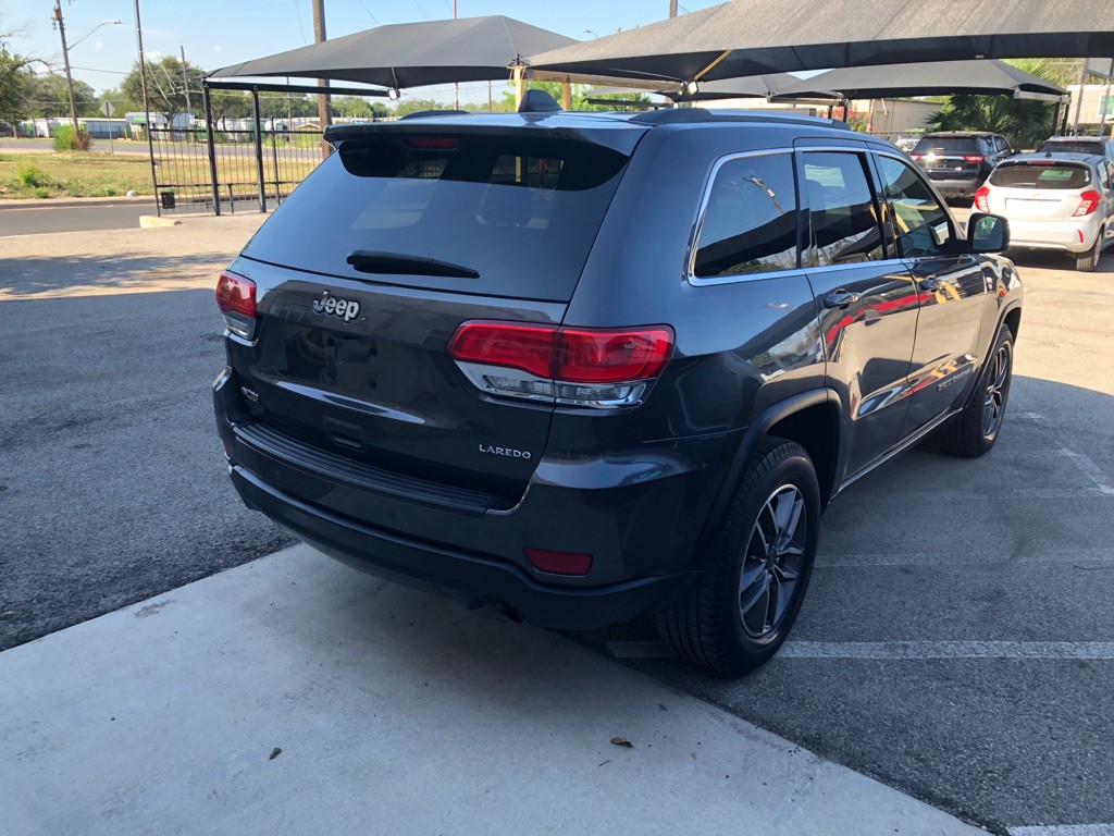 2019 Jeep Grand Cherokee Image 3