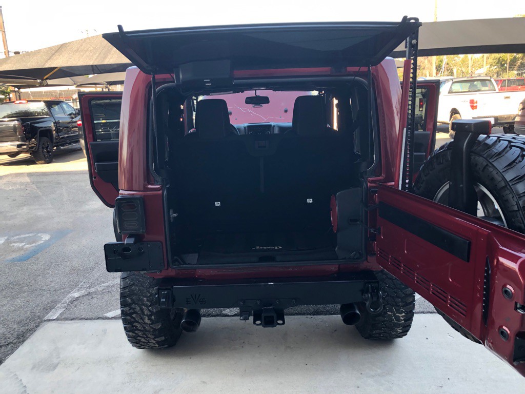 2013 Jeep Wrangler Image 16