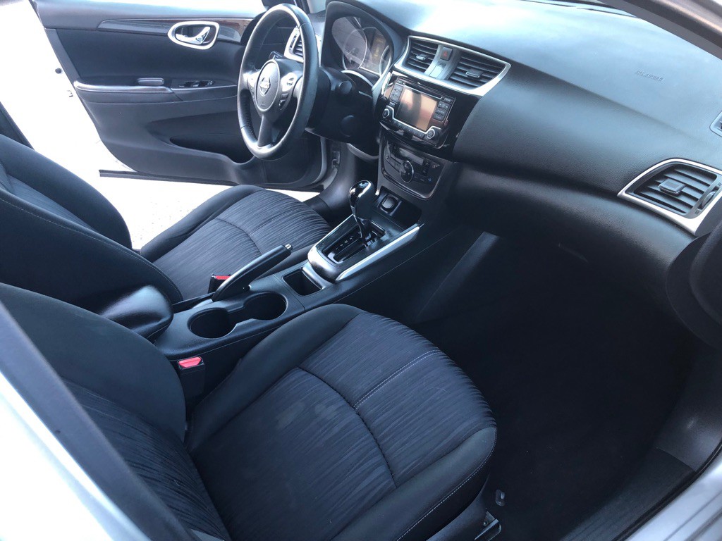 2018 Nissan Sentra Image 7