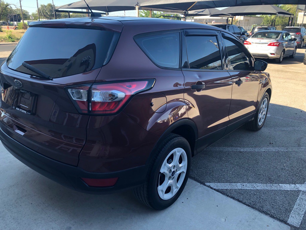 2018 Ford Escape Image 2