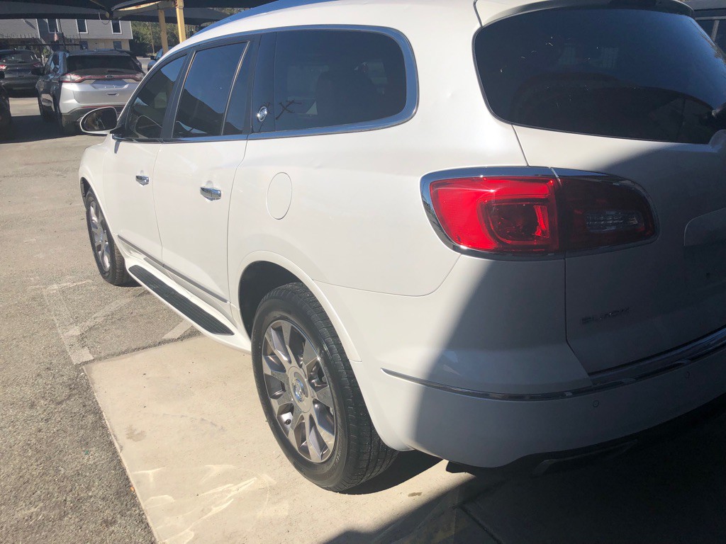 2017 Buick Enclave Image 5