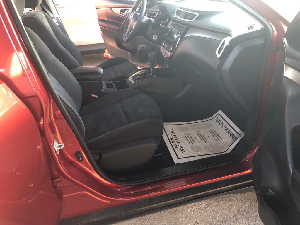 2015 Nissan Rogue Image 8